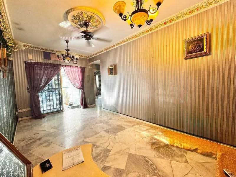 Pangsapuri untuk Dijual di Iris Apartment - Nazrin Hakimin - Living Room - PropertyGuru.com.my