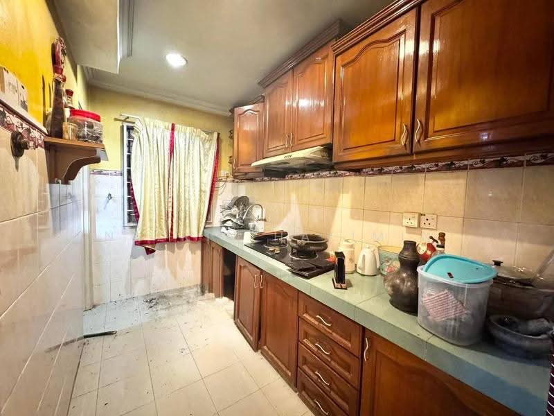 Pangsapuri untuk Dijual di Iris Apartment - Nazrin Hakimin - Kitchen - PropertyGuru.com.my