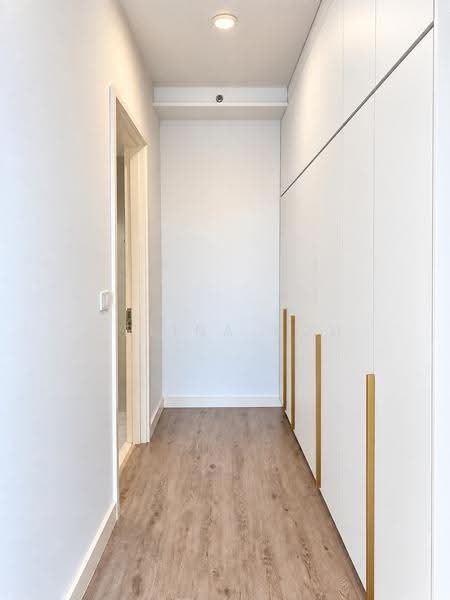 Kediaman Servis untuk Disewa di Jendela Residences - Celina Koh - Corridor - PropertyGuru.com.my