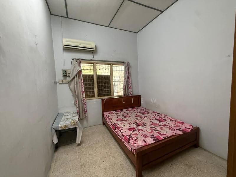 1-storey Terraced House for Sale in Taman Midah (Cheras) - Joly Liew - Bedroom - PropertyGuru.com.my
