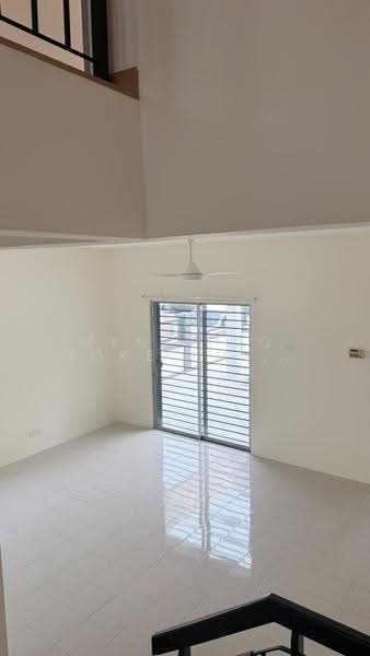 2-storey Terraced House for Rent in Setia Impian (Setia Alam) - Veni Foo Yoke Fuang - Living Room - PropertyGuru.com.my