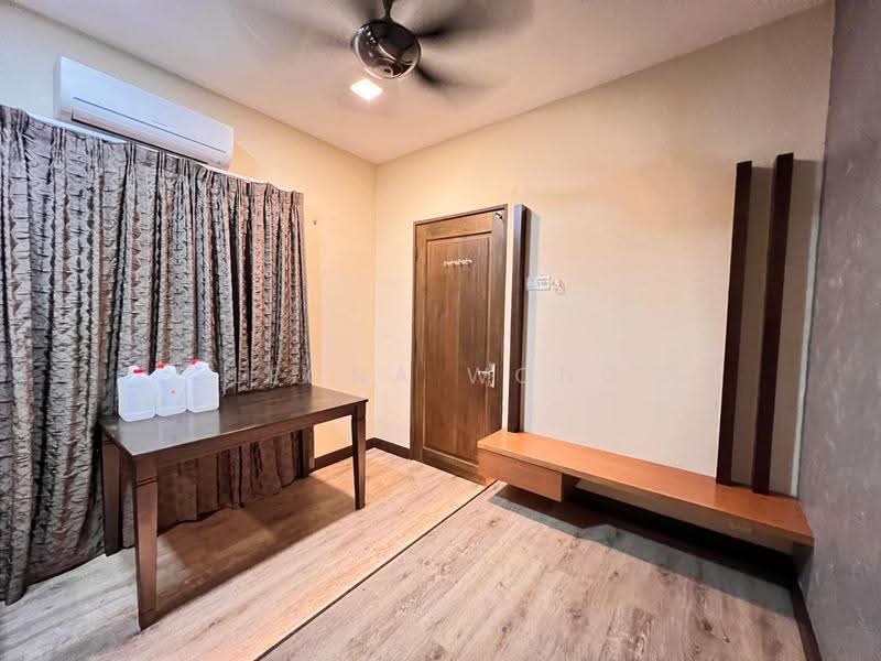 Kondominium untuk Dijual di Koi Prima Condominium - Leona Wong - Entrance - PropertyGuru.com.my
