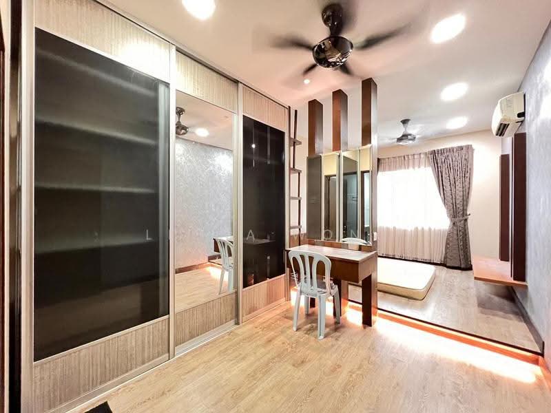 Kondominium untuk Dijual di Koi Prima Condominium - Leona Wong - Bedroom - PropertyGuru.com.my