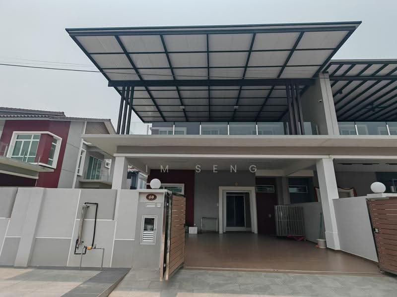 Cluster House for Sale in Taman Kluang Perdana (Kluang) - Kim Seng - Exterior - PropertyGuru.com.my