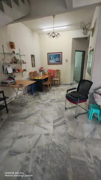 2-storey Terraced House for Sale in Kampung Batu Muda (Batu Caves) - Vincent Yong - Living Room - PropertyGuru.com.my