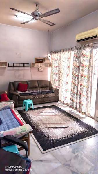 2-storey Terraced House for Sale in Kampung Batu Muda (Batu Caves) - Vincent Yong - Living Room - PropertyGuru.com.my