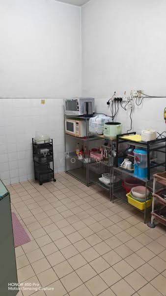2-storey Terraced House for Sale in Kampung Batu Muda (Batu Caves) - Vincent Yong - Kitchen - PropertyGuru.com.my