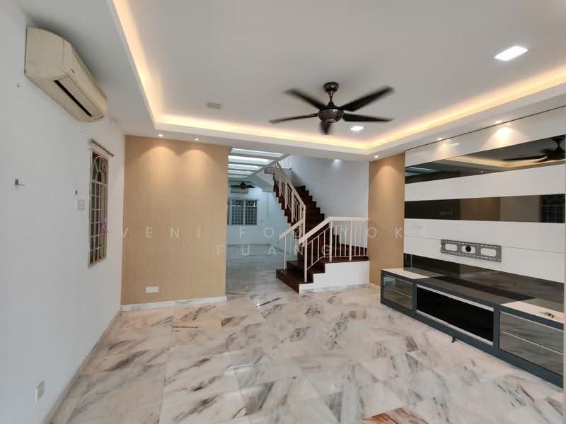 2-storey Terraced House for Sale in Setia Alam (Selangor) - Veni Foo Yoke Fuang - Living Room - PropertyGuru.com.my
