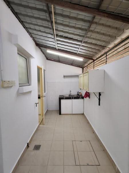 2-storey Terraced House for Sale in Setia Alam (Selangor) - Veni Foo Yoke Fuang - Kitchen - PropertyGuru.com.my