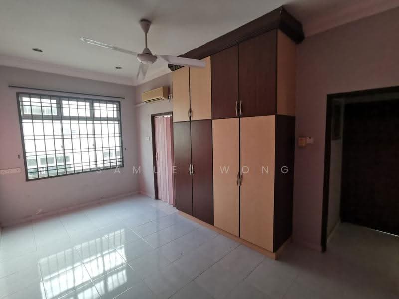3-storey Terraced House for Sale in Taman Pulai Utama (Skudai) - Samuel Wong - PropertyGuru.com.my