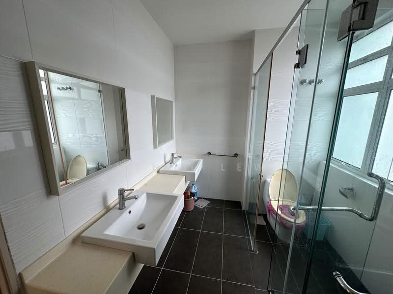 Semi-Detached House for Sale in Kajang 2 (Kajang) - Henry Lew - Bathroom - PropertyGuru.com.my