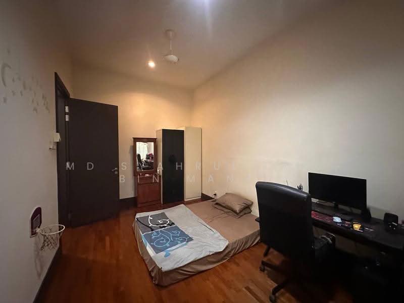 Semi-Detached House for Rent in Desa Sri Hartamas (Sri Hartamas) - Md Syahrul Faez Bin Manan - Bedroom - PropertyGuru.com.my