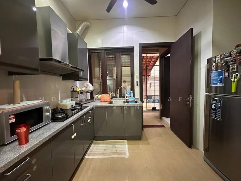 Semi-Detached House for Rent in Desa Sri Hartamas (Sri Hartamas) - Md Syahrul Faez Bin Manan - Kitchen - PropertyGuru.com.my