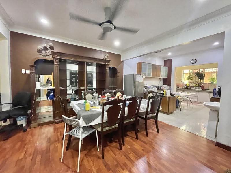 Terraced House for Sale in Bukit Jelutong (Shah Alam) - Nazrin Hakimin - Dining Room - PropertyGuru.com.my