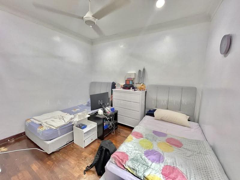 Terraced House for Sale in Bukit Jelutong (Shah Alam) - Nazrin Hakimin - Bedroom - PropertyGuru.com.my