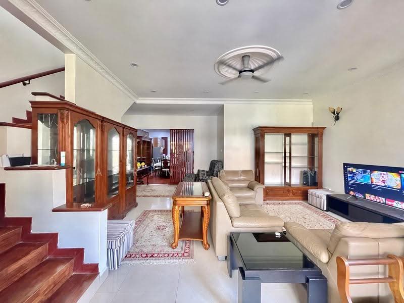 Terraced House for Sale in Bukit Jelutong (Shah Alam) - Nazrin Hakimin - Living Room - PropertyGuru.com.my