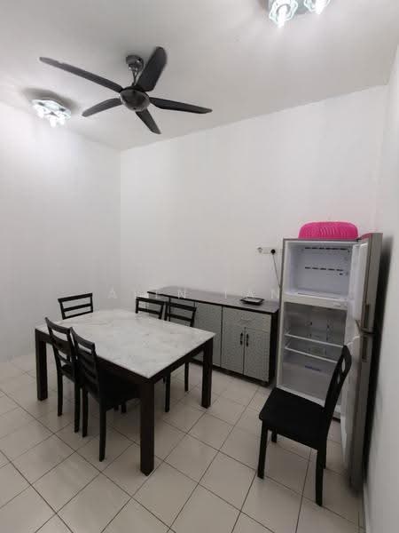 1-storey Terraced House for Rent in Bandar Putra Kulai (Kulai) - Alen Tan - Dining Room - PropertyGuru.com.my
