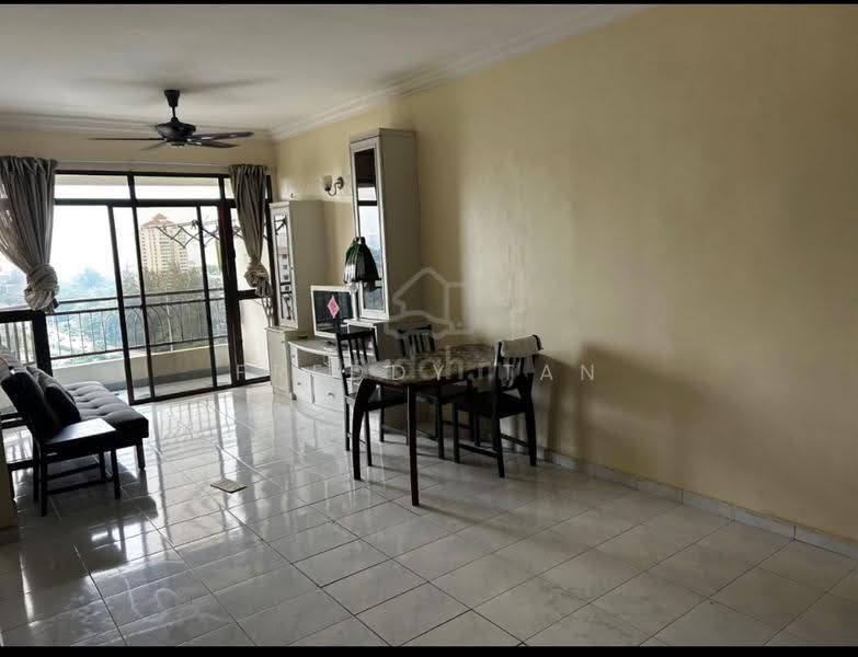 Condominium for Sale at E-Park Condominium - Freddy Tan - Living Room - PropertyGuru.com.my