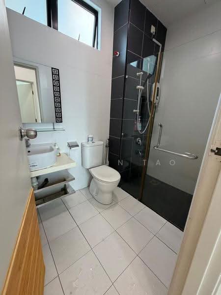 Kediaman Servis untuk Disewa di The Platino Serviced Apartment - Foo Jun Tao - Bathroom - PropertyGuru.com.my
