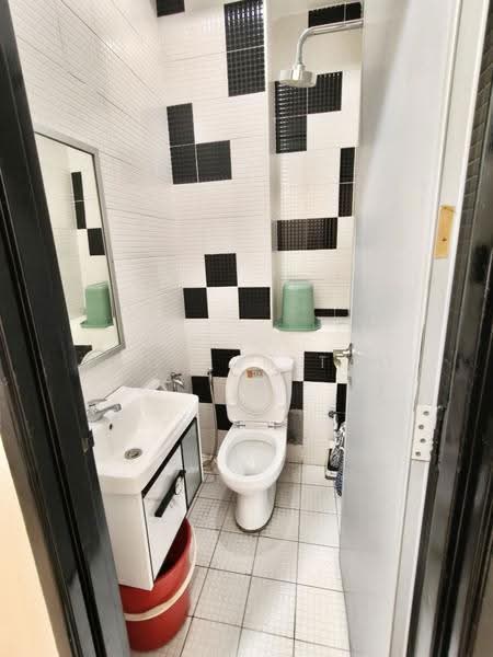 Kediaman Servis untuk Disewa di The Sky Executive Suites - Foo Jun Tao - Bathroom - PropertyGuru.com.my