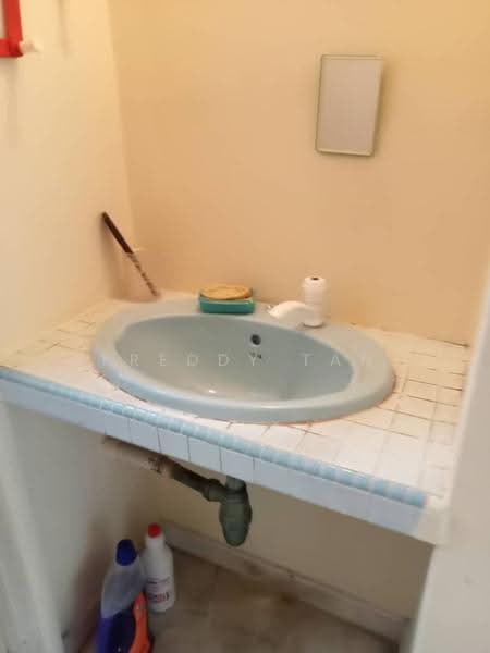 Apartment for Sale at Mawar Apartment - Freddy Tan - Bathroom - PropertyGuru.com.my