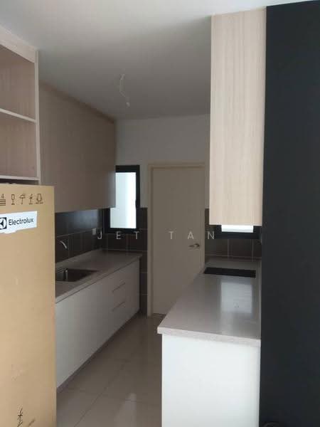Kondominium untuk Disewa di Lakeville Residence - Jet Tan - Kitchen - PropertyGuru.com.my