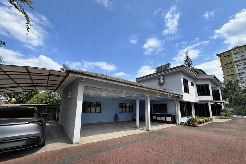 Bungalow House for Sale in Seksyen 18 (Petaling Jaya) - Adzura Zamedin - Exterior - PropertyGuru.com.my