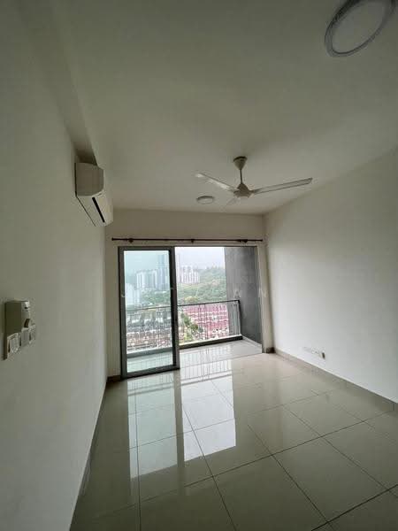 Kondominium untuk Disewa di Villa Crystal - Jet Tan - Balcony - PropertyGuru.com.my