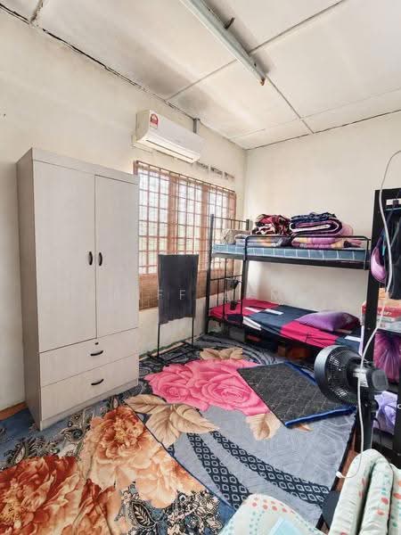Rumah Teres 2-Tingkat untuk Dijual di Taman Kota Masai (Pasir Gudang) - Ariff Azmi - Bedroom - PropertyGuru.com.my