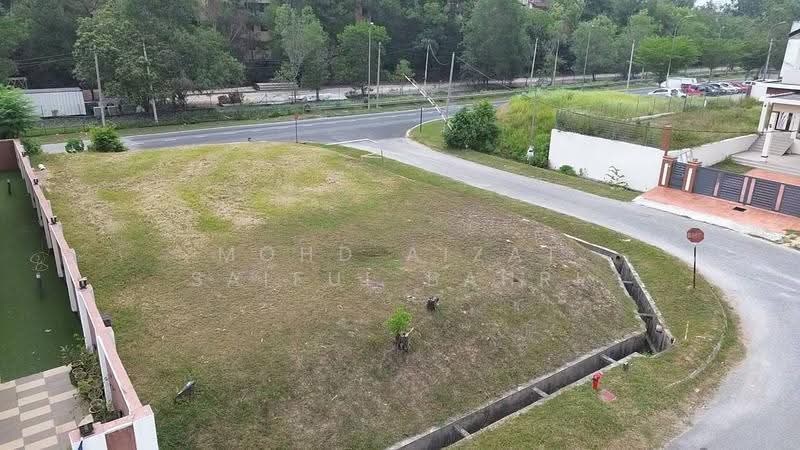 Residential Land for Sale in Taman Universiti (Bangi) - Mohd Aizat Saiful Bahri - Exterior - PropertyGuru.com.my