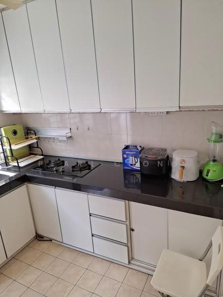 Rumah Teres 3-Tingkat untuk Disewa di Bandar Putra Permai (Seri Kembangan) - Pearl Chong - Kitchen - PropertyGuru.com.my