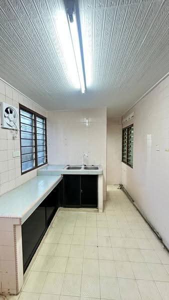 1-storey Terraced House for Sale in Pekan Nanas (Johor) - Ong Lih Shyan - Kitchen - PropertyGuru.com.my