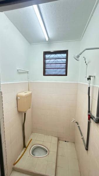 1-storey Terraced House for Sale in Pekan Nanas (Johor) - Ong Lih Shyan - Bathroom - PropertyGuru.com.my