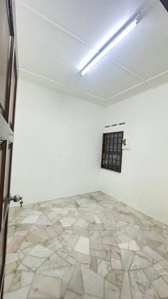 1-storey Terraced House for Sale in Pekan Nanas (Johor) - Ong Lih Shyan - Interior - PropertyGuru.com.my