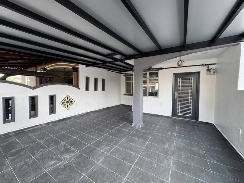 Rumah Teres 2-Tingkat untuk Dijual di Taman Nusantara (Iskandar Puteri (Nusajaya)) - Wenting Lee - Entrance - PropertyGuru.com.my