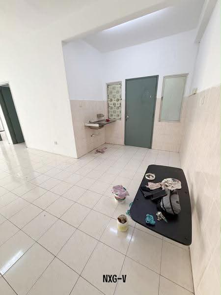 Pangsapuri untuk Dijual di Vista Indah Putra - Vincent Lee - Interior - PropertyGuru.com.my