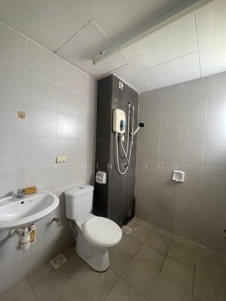 Condominium for Rent at Sea View Tower - Jasmine Loo - Bathroom - PropertyGuru.com.my