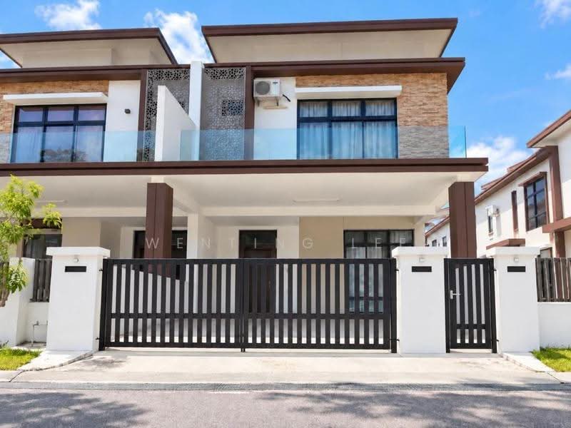 Cluster House for Sale in Bandar Cemerlang (Ulu Tiram) - Wenting Lee - Exterior - PropertyGuru.com.my