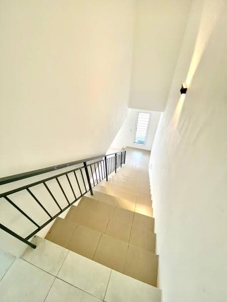 Rumah Teres 2-Tingkat untuk Dijual di Taman Tasik Semenyih (Semenyih) - Azira Ahmad - Interior - PropertyGuru.com.my