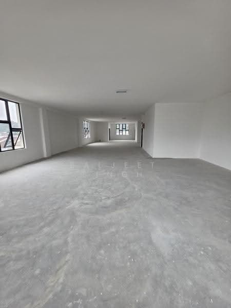 Shop for Sale in SS17 (Subang Jaya) - Baljeet Singh - Interior - PropertyGuru.com.my