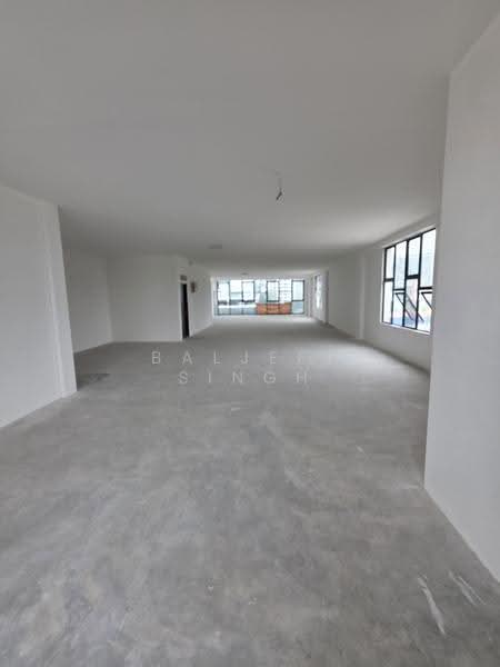 Shop for Sale in SS17 (Subang Jaya) - Baljeet Singh - Interior - PropertyGuru.com.my
