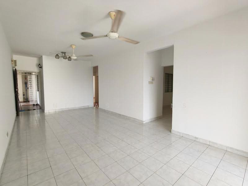 Kondominium untuk Dijual di Vista Amani - NIK ASYRAF NS - Living Room - PropertyGuru.com.my