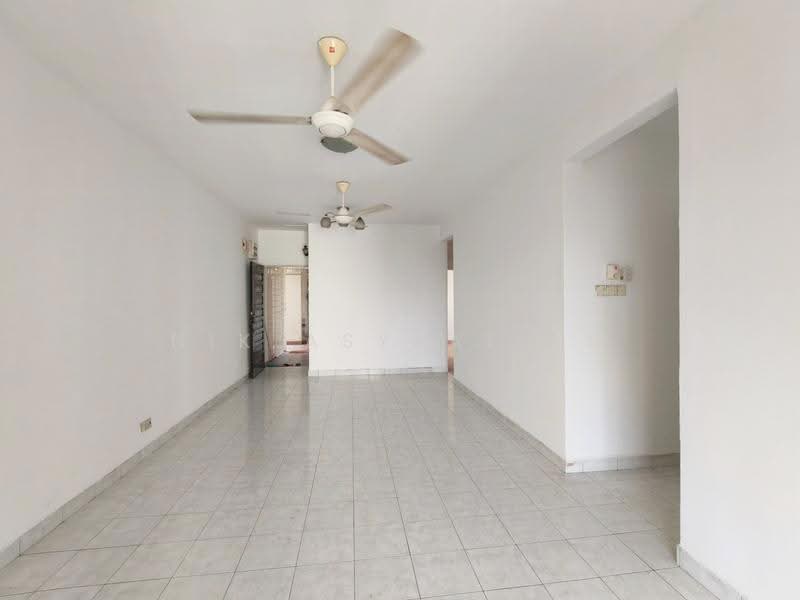 Kondominium untuk Dijual di Vista Amani - NIK ASYRAF NS - Living Room - PropertyGuru.com.my