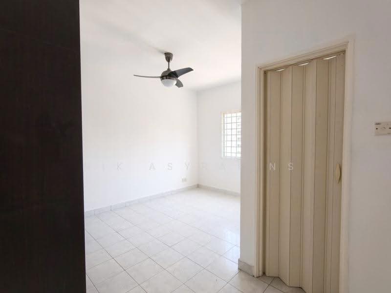Kondominium untuk Dijual di Vista Amani - NIK ASYRAF NS - MASTER BEDROOM - PropertyGuru.com.my