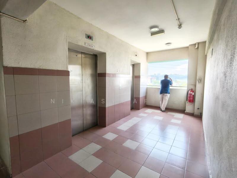 Kondominium untuk Dijual di Vista Amani - NIK ASYRAF NS - Corridor - PropertyGuru.com.my