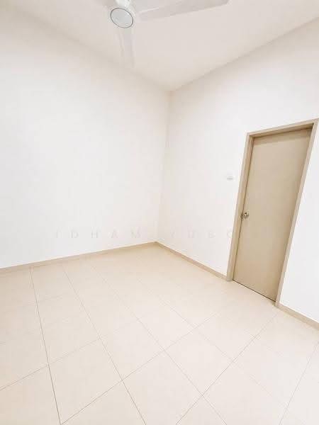 Semi-Detached House for Sale in Bandar Saujana Putra (Tanjong Duabelas) - Idham Yusof - Interior - PropertyGuru.com.my