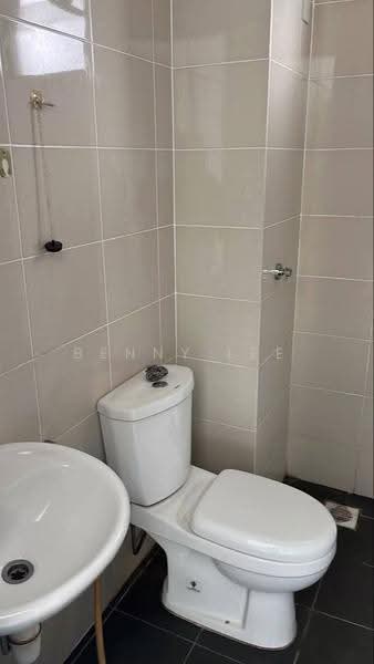Condominium for Rent at Residensi Zamrud - Benny Lee - Bathroom - PropertyGuru.com.my