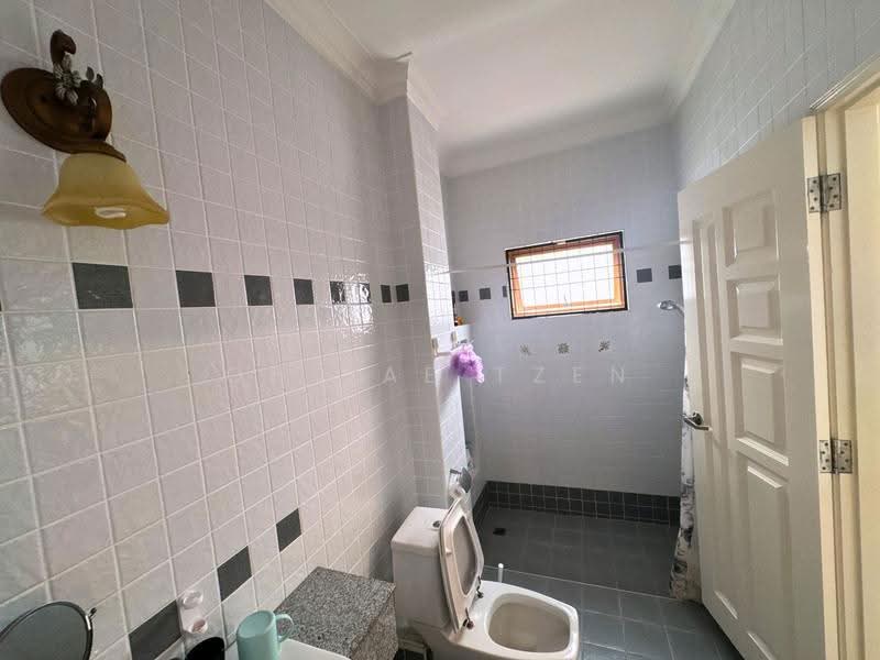 Rumah Berkembar untuk Dijual di Tanjung Bungah (Penang) - Oh Jae Tzen - Bathroom - PropertyGuru.com.my