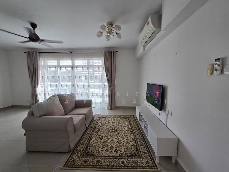 Kondominium untuk Disewa di Dwiputra Residences - Mohd Aizat Saiful Bahri - Living Room - PropertyGuru.com.my
