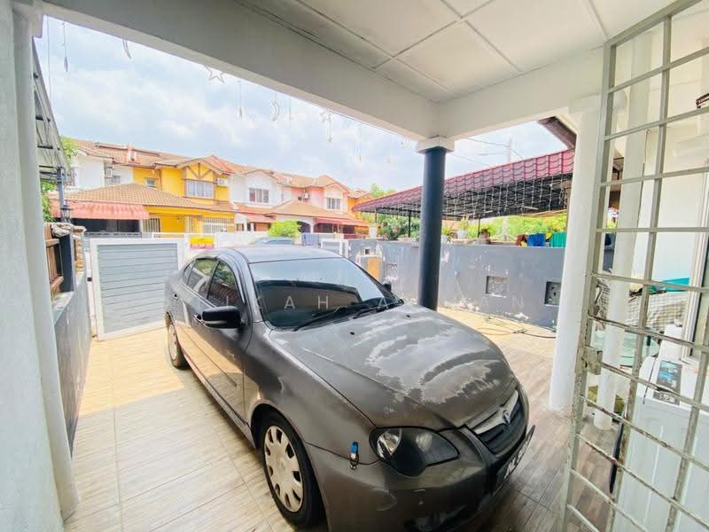 2-storey Terraced House for Sale in Seksyen 8 (Bangi) - Atikah Azman - Exterior - PropertyGuru.com.my